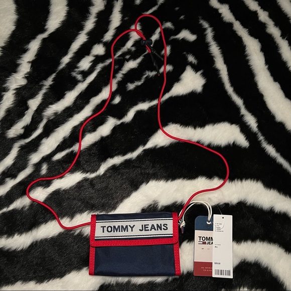 Tommy Jeans Logo Tape Wallet - Picture 1 of 5